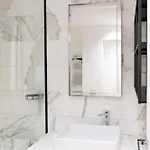 Luxury For 6 Person In Duomo - Mirable Pm Apartamento